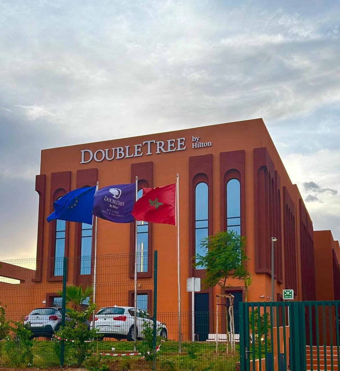 Benguerir Doubletree By Hilton Ben Guerir Hotel & Residences מראה חיצוני תמונה